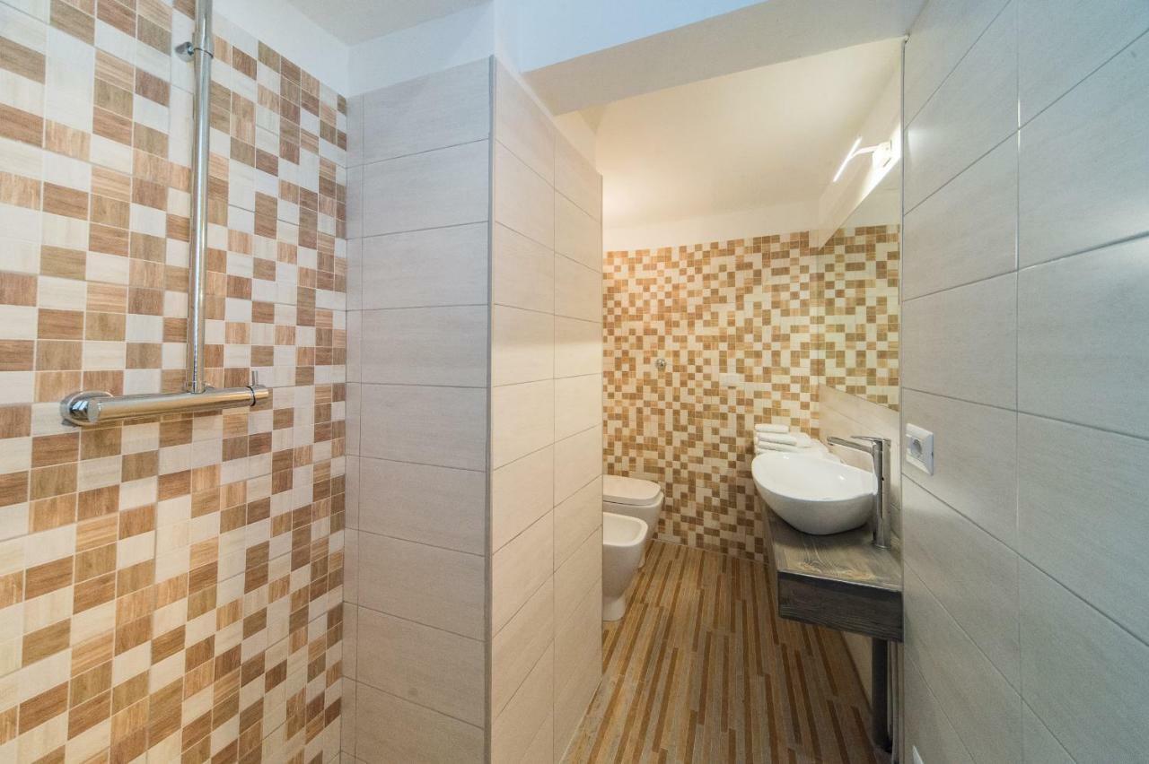 Palazzo Ricca Guarducci 2 Apartment มอนเตเฟียสโกเน ภายนอก รูปภาพ
